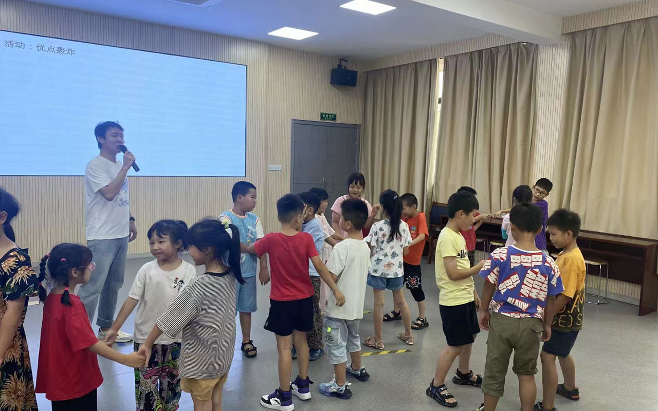 天河龙观乡中心学校